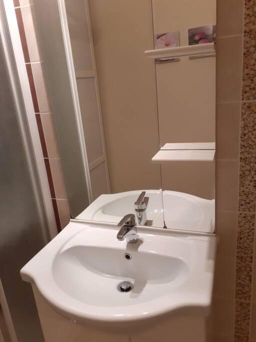 Appartement Vue Mer 4 Personnes Les Bains Экстерьер фото